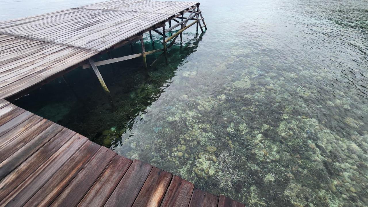 Terimakasih Homestay Pulau Mansuar Экстерьер фото