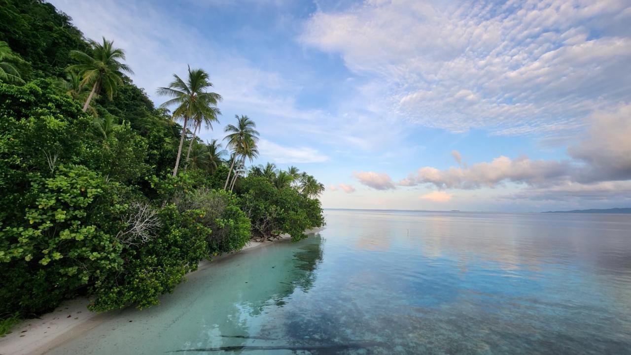 Terimakasih Homestay Pulau Mansuar Экстерьер фото